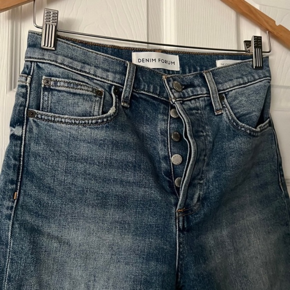 Denim Forum  Jean Shorts‎